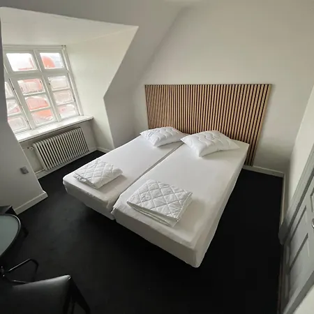 Guest house Folsted - Vaerelse 201 Fri Parkering Bindslev